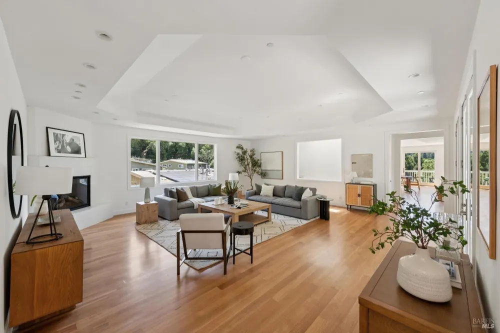115 Piper Lane Fairfax, CA 94930