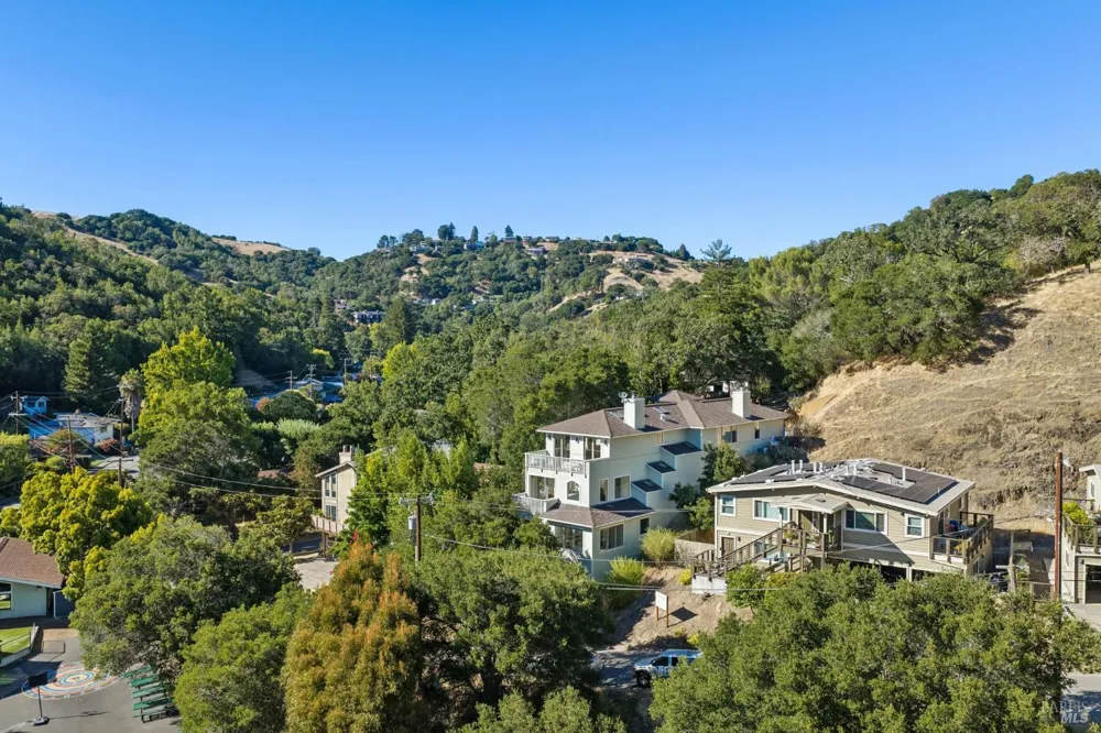115 Piper Lane Fairfax, CA 94930