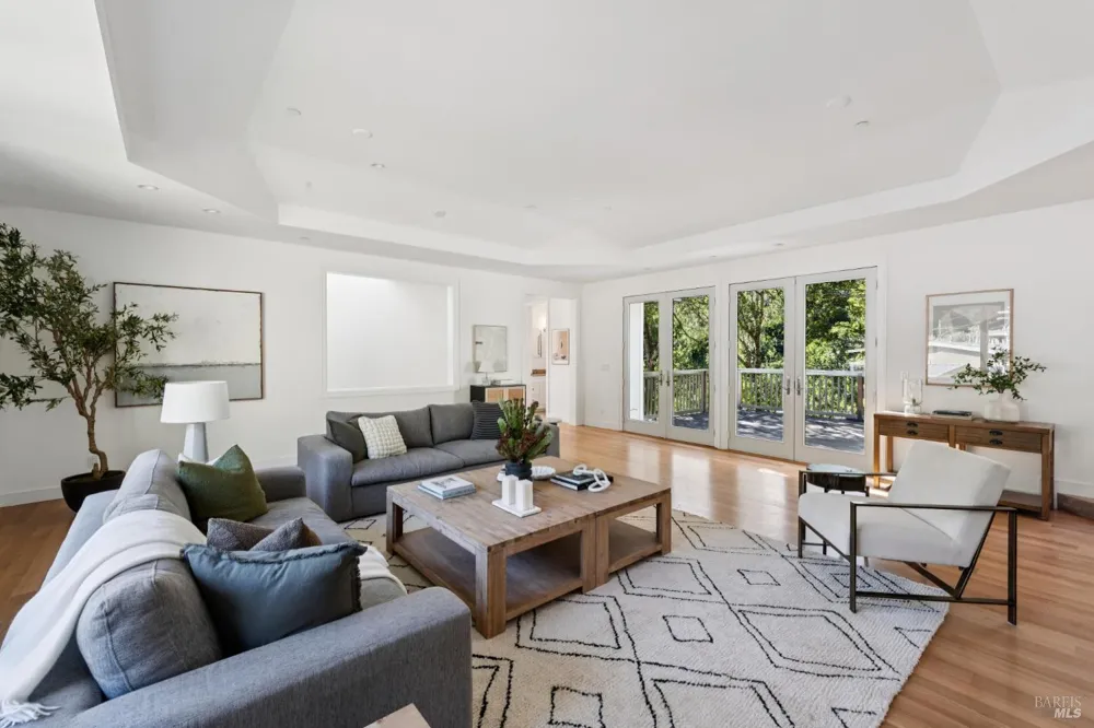 115 Piper Lane Fairfax, CA 94930