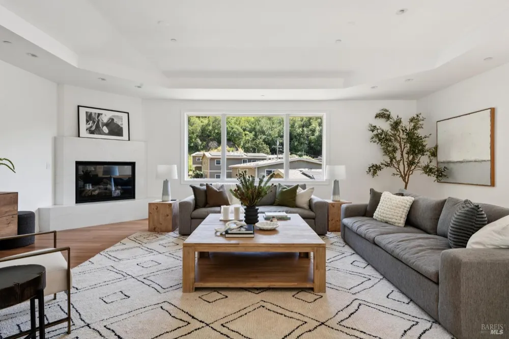 115 Piper Lane Fairfax, CA 94930
