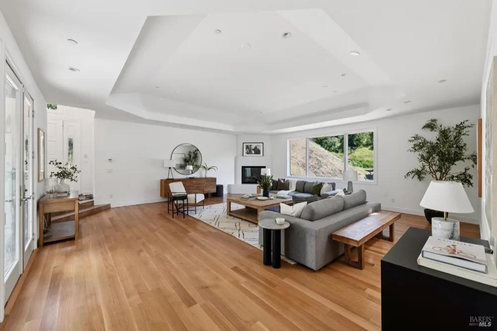 115 Piper Lane Fairfax, CA 94930