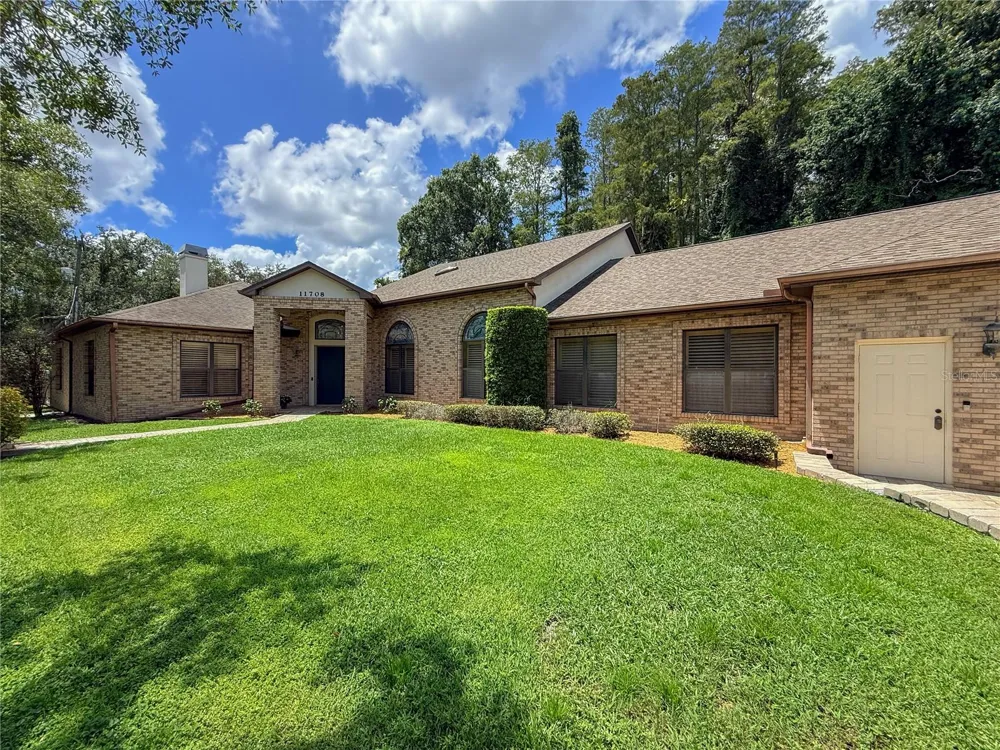 11708 ORANGE GROVE DRIVE Tampa, FL 33618