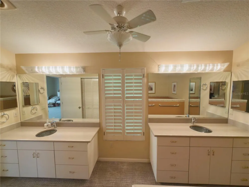 11708 ORANGE GROVE DRIVE Tampa, FL 33618