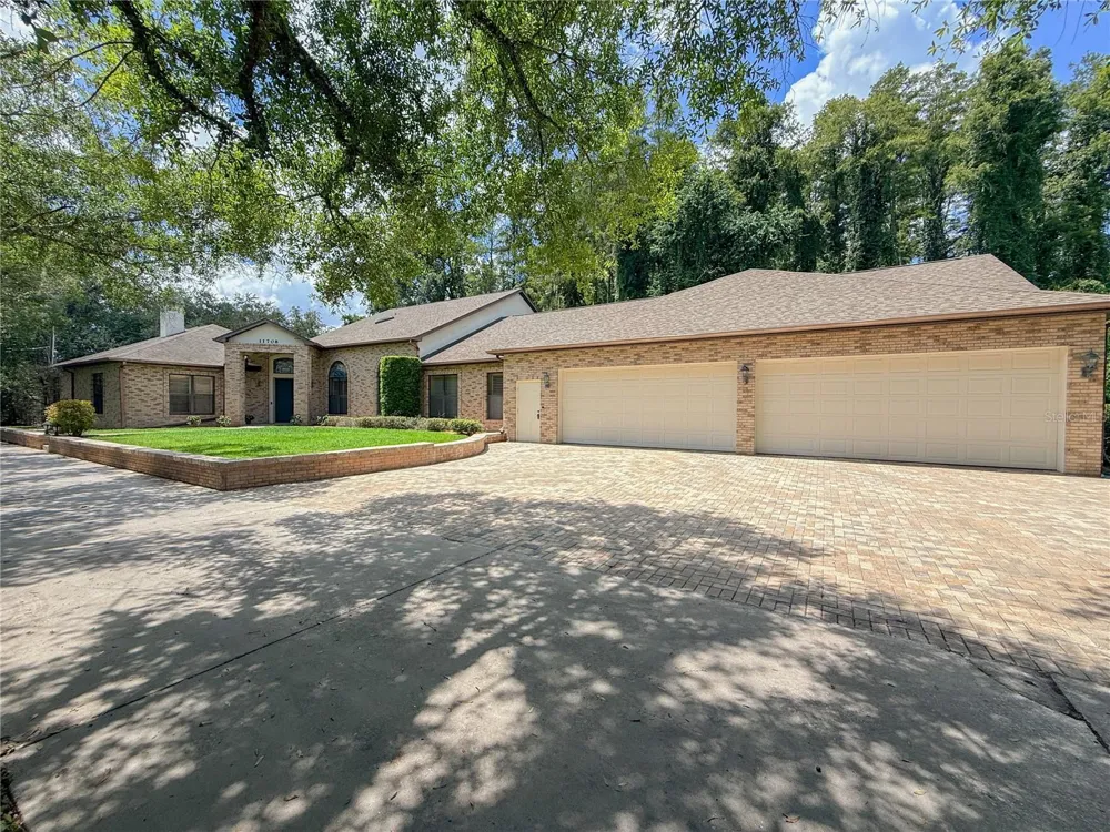 11708 ORANGE GROVE DRIVE Tampa, FL 33618