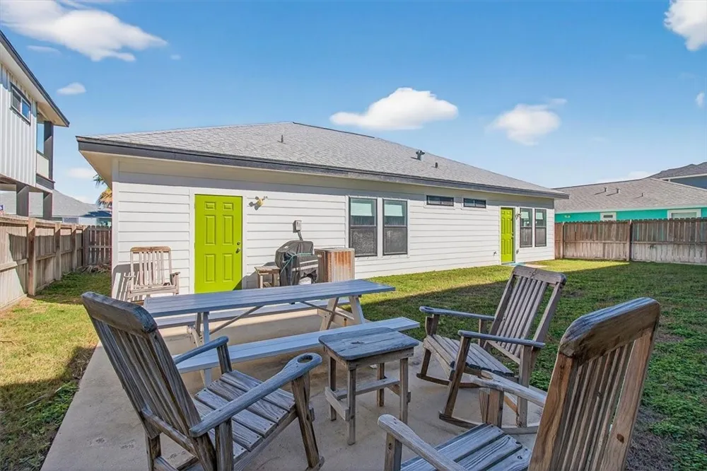 622 Sandy Lane Port Aransas, TX 78373
