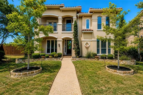 2043 Loma Alta Drive