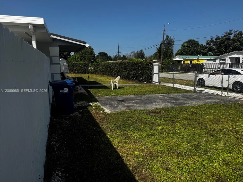 15200 Railroad Dr Miami Gardens, FL 33054