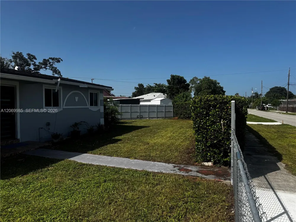 15200 Railroad Dr Miami Gardens, FL 33054