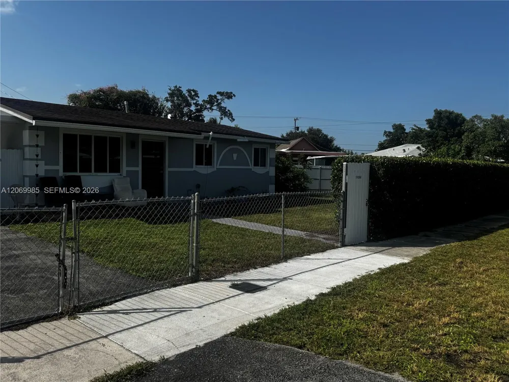 15200 Railroad Dr Miami Gardens, FL 33054