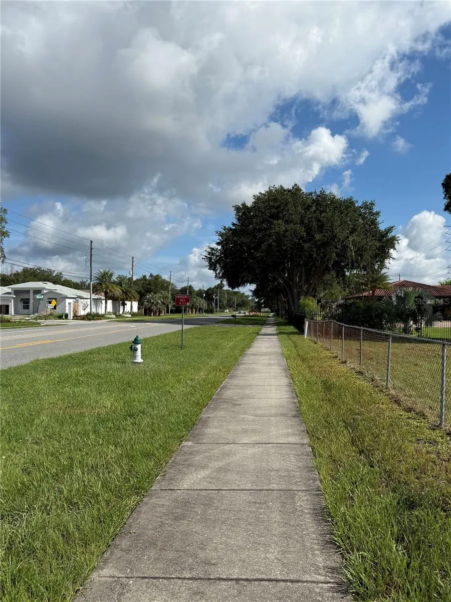 ECONLOCKHATCHEE TRAIL S Orlando, FL 32825