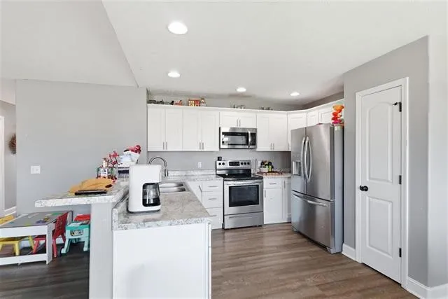447 Fairbanks Ave Bowling Green, KY 42101
