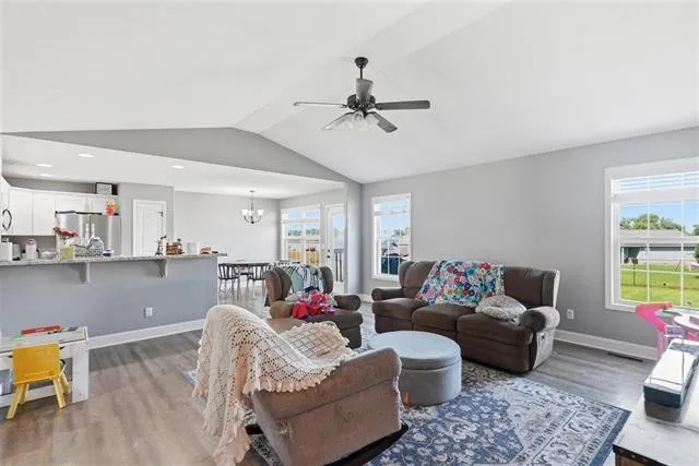 447 Fairbanks Ave Bowling Green, KY 42101