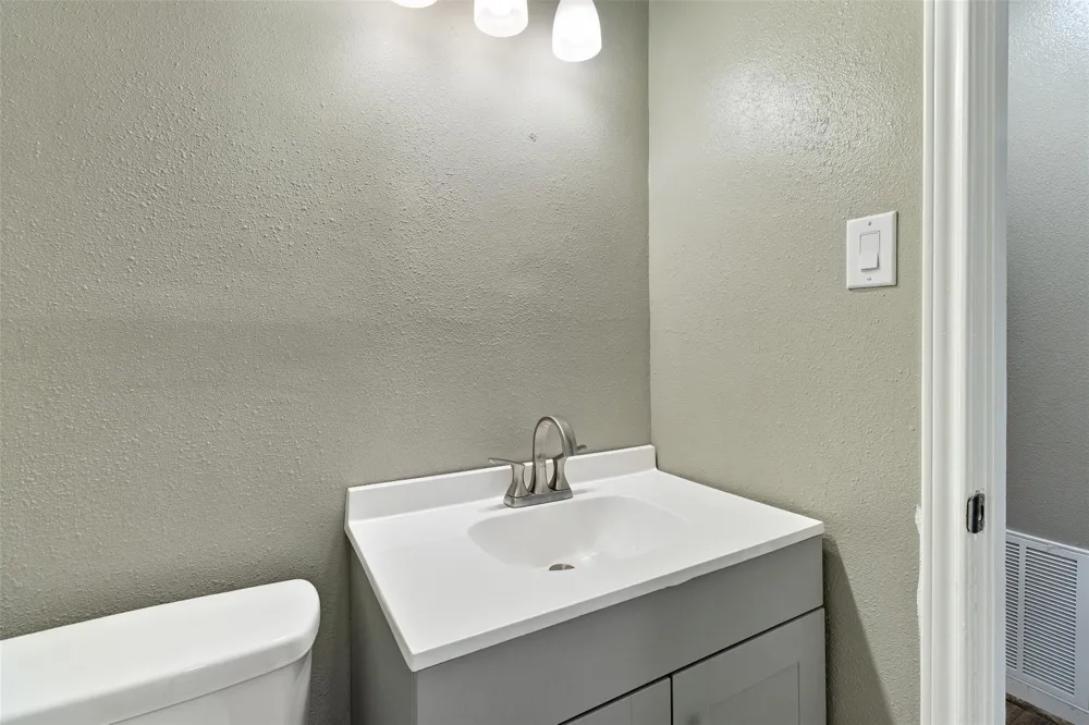 2213 17th Avenue Texas City, TX 77590