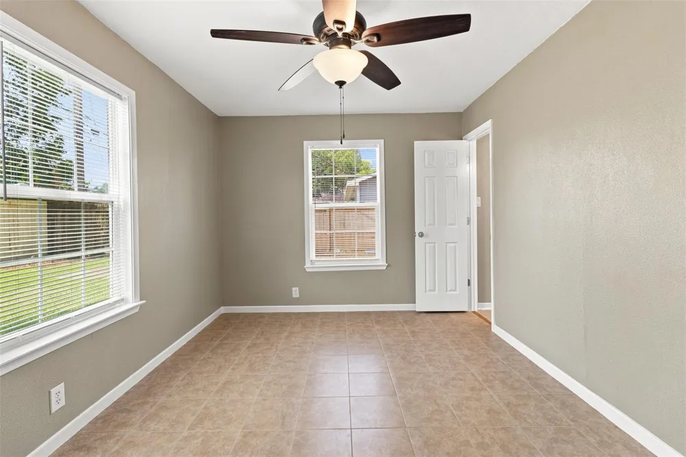 2213 17th Avenue Texas City, TX 77590