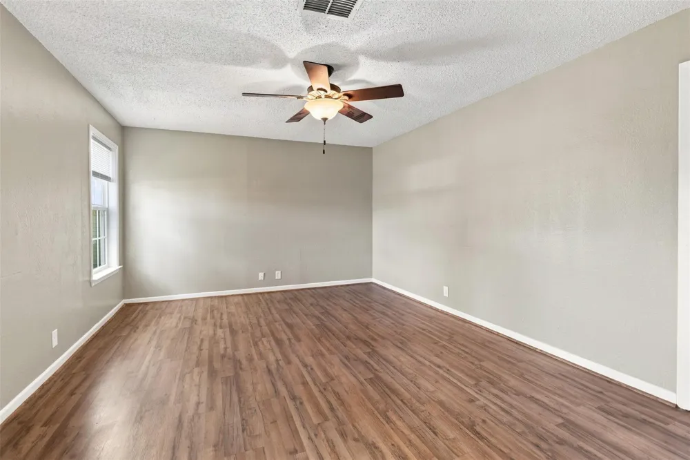 2213 17th Avenue Texas City, TX 77590