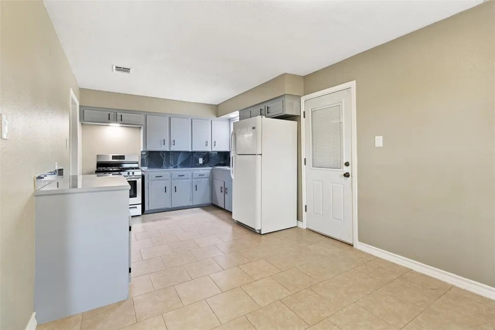 2213 17th Avenue Texas City, TX 77590