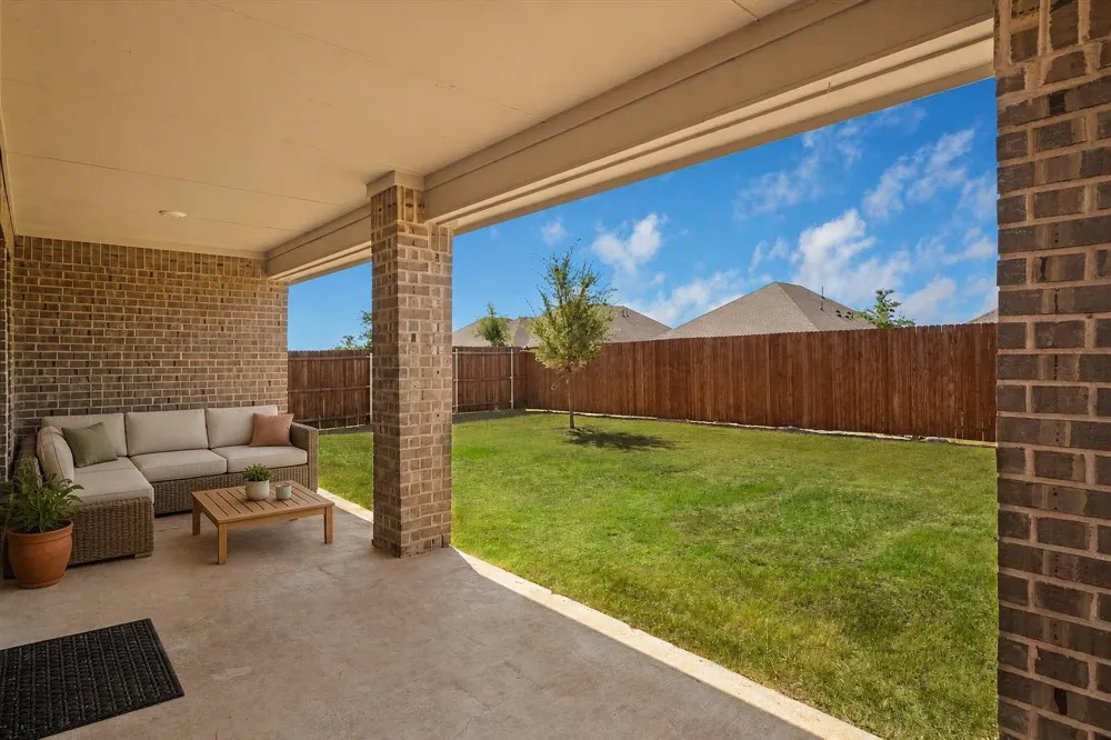 772 Soar Sky Way Lavon, TX 75166