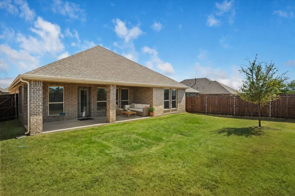 772 Soar Sky Way Lavon, TX 75166
