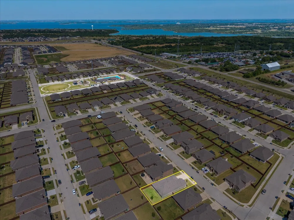 772 Soar Sky Way Lavon, TX 75166
