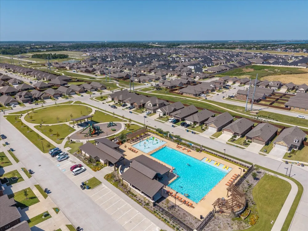 772 Soar Sky Way Lavon, TX 75166