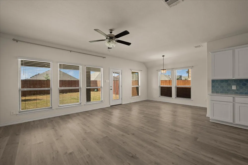 772 Soar Sky Way Lavon, TX 75166