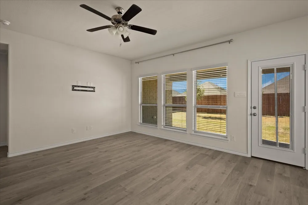 772 Soar Sky Way Lavon, TX 75166