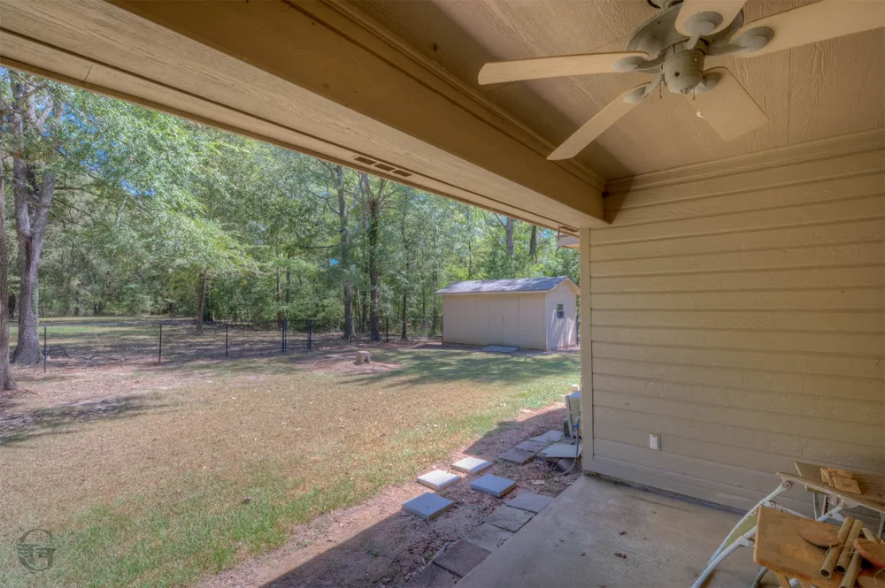 1035 Crouch Road Benton, LA 71006
