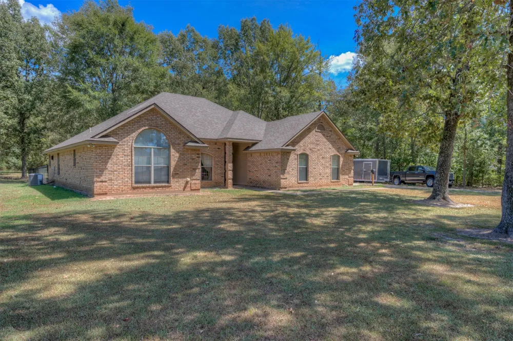 1035 Crouch Road Benton, LA 71006