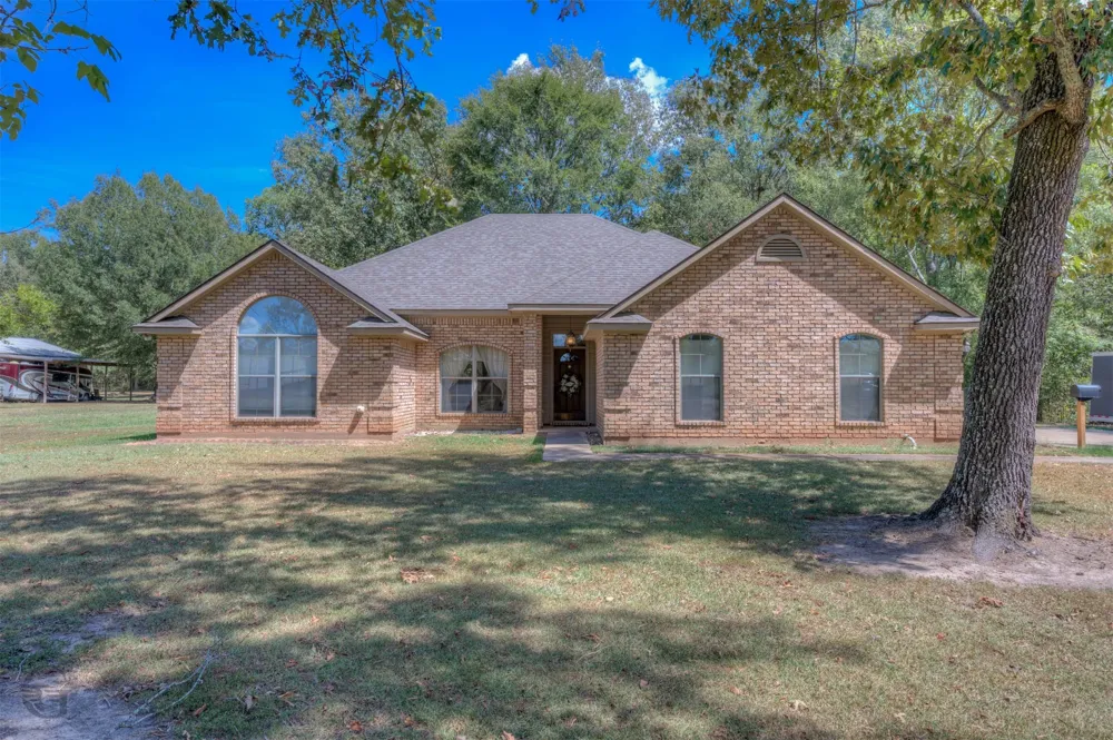 1035 Crouch Road Benton, LA 71006