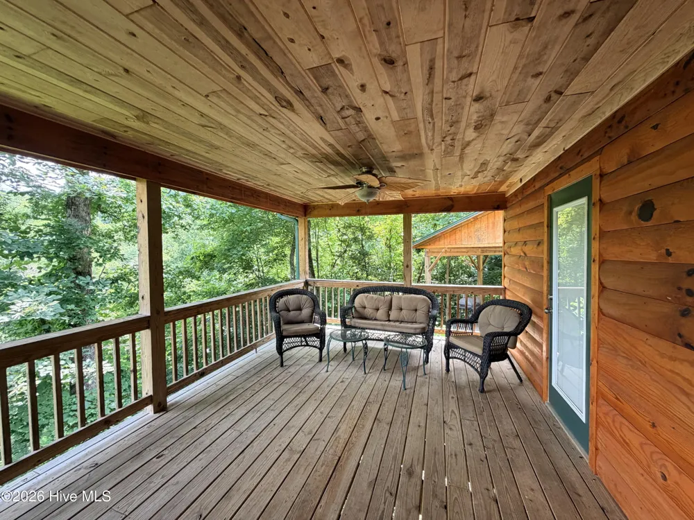 119 Bucks Nest Drive Topton, NC 28781