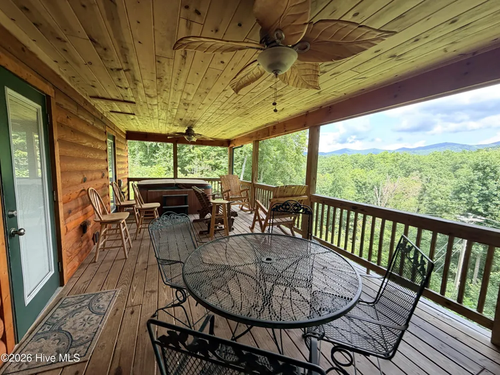 119 Bucks Nest Drive Topton, NC 28781