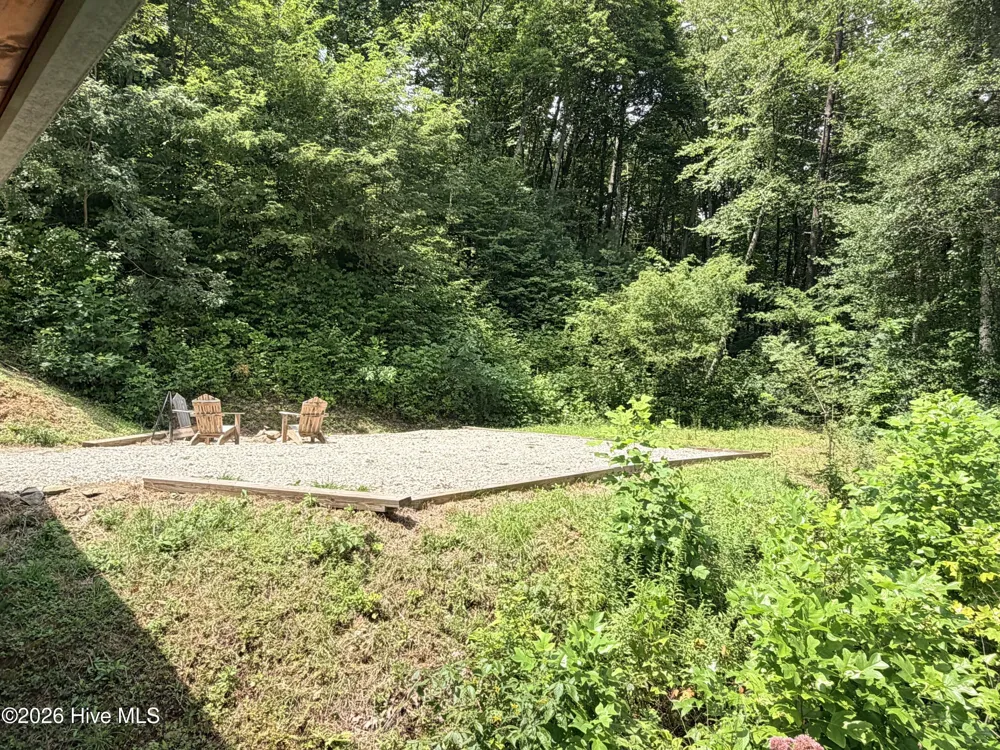 119 Bucks Nest Drive Topton, NC 28781