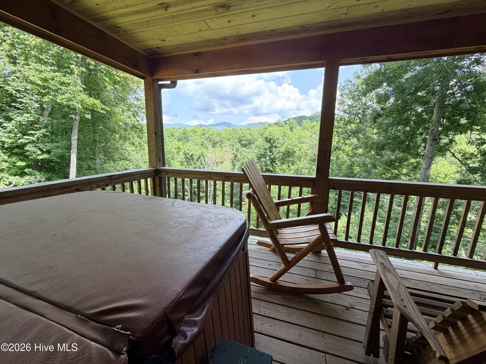 119 Bucks Nest Drive Topton, NC 28781