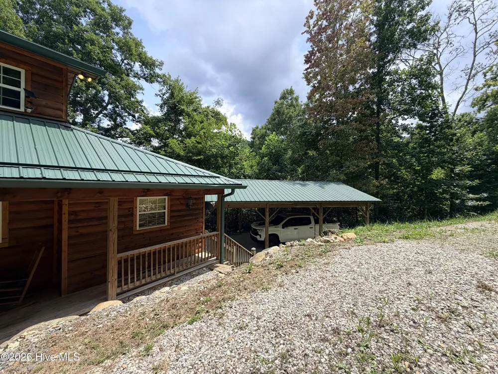 119 Bucks Nest Drive Topton, NC 28781