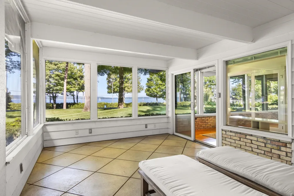 7200 Peninsula Drive Peninsula Township, MI 49686