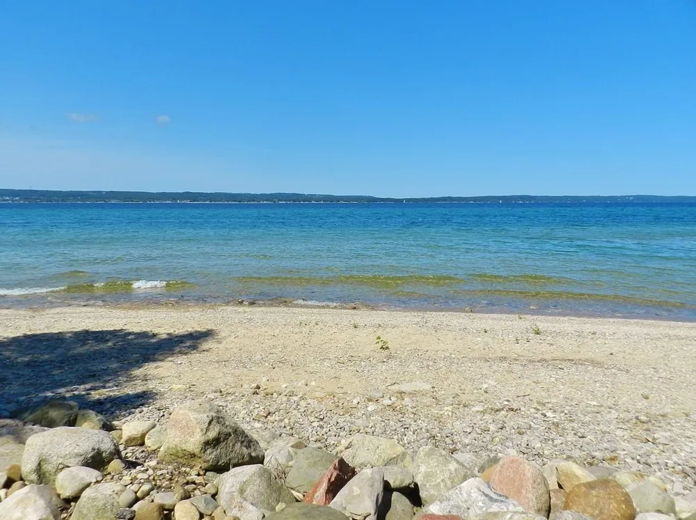 7200 Peninsula Drive Peninsula Township, MI 49686