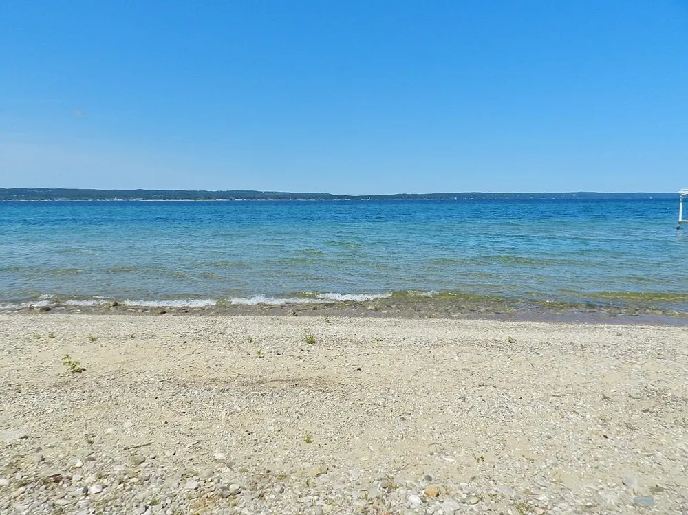 7200 Peninsula Drive Peninsula Township, MI 49686