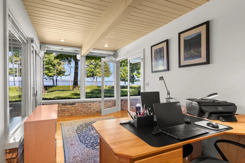 7200 Peninsula Drive Peninsula Township, MI 49686