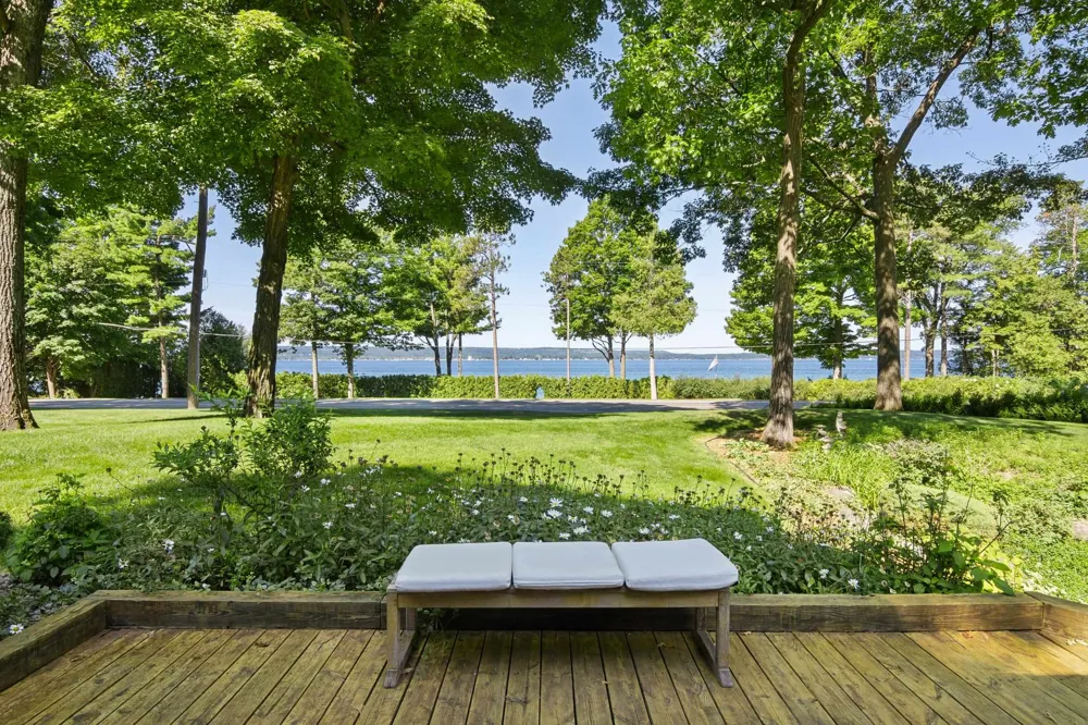 7200 Peninsula Drive Peninsula Township, MI 49686