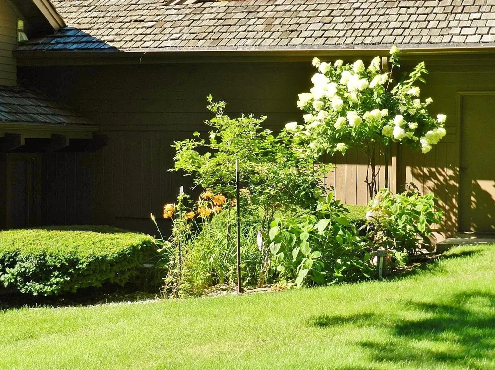 7200 Peninsula Drive Peninsula Township, MI 49686