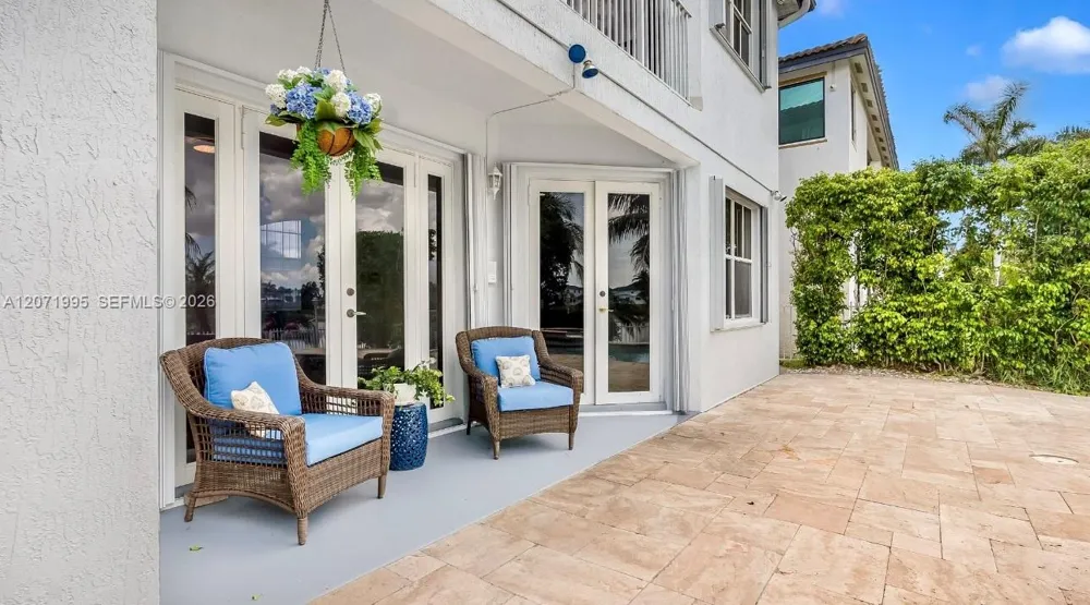1421 SW 153rd Path Miami, FL 33194