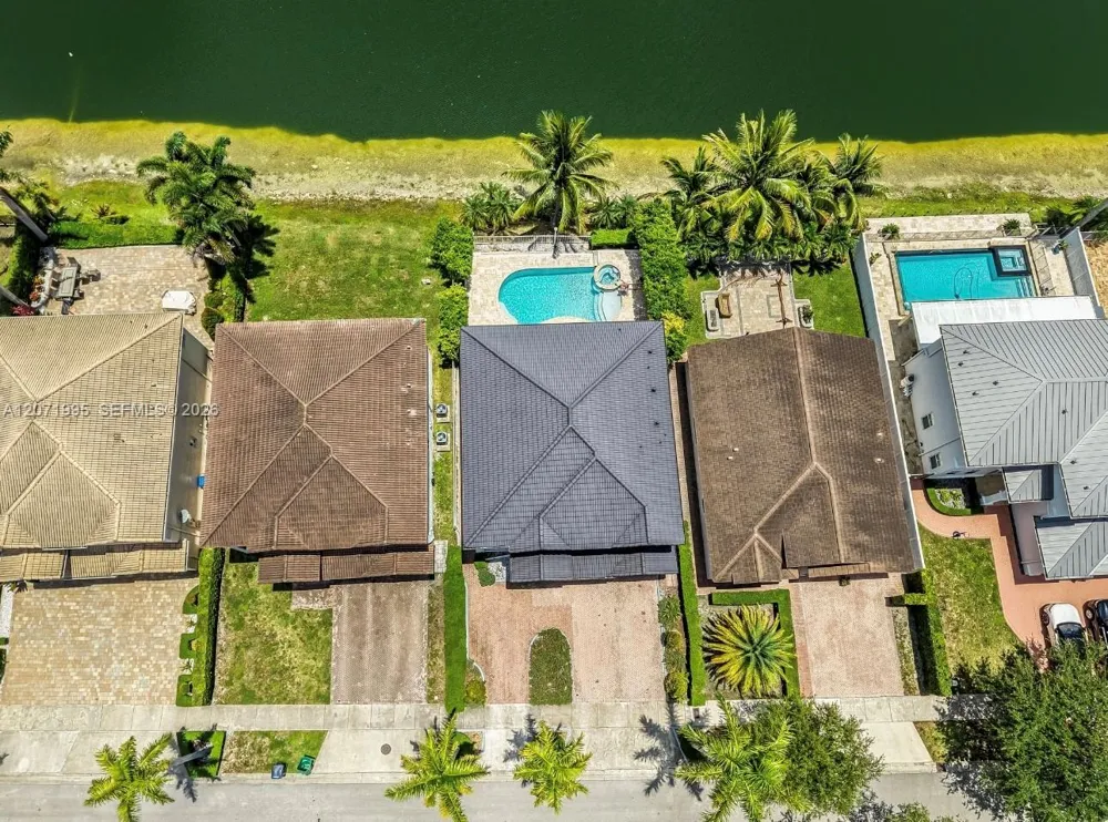 1421 SW 153rd Path Miami, FL 33194