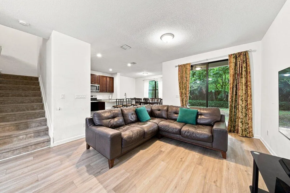 269 NW 36th Avenue Pompano Beach, FL 33069