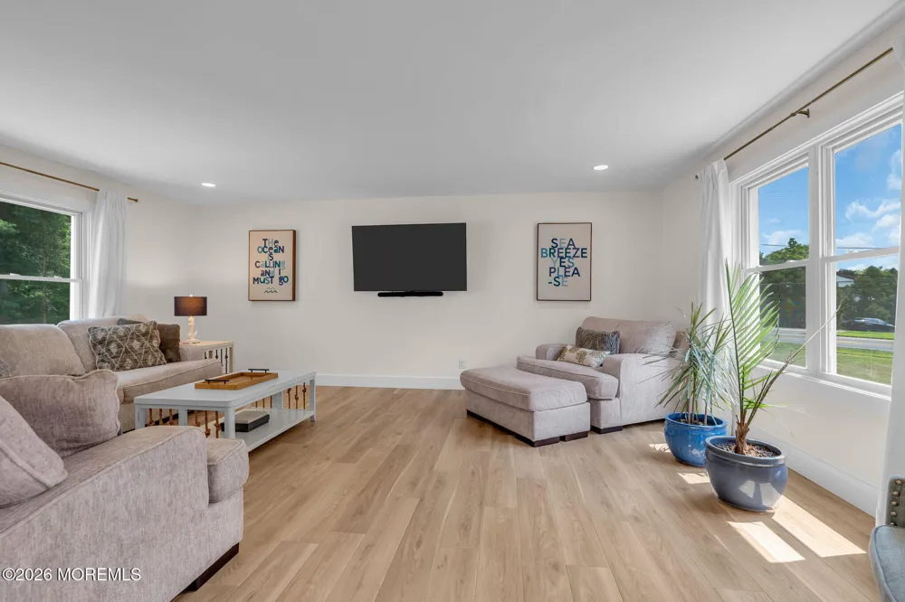 647 Colts Neck Road Freehold, NJ 07728