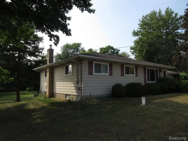 319 Sherman Court Ortonville Village, MI 48462