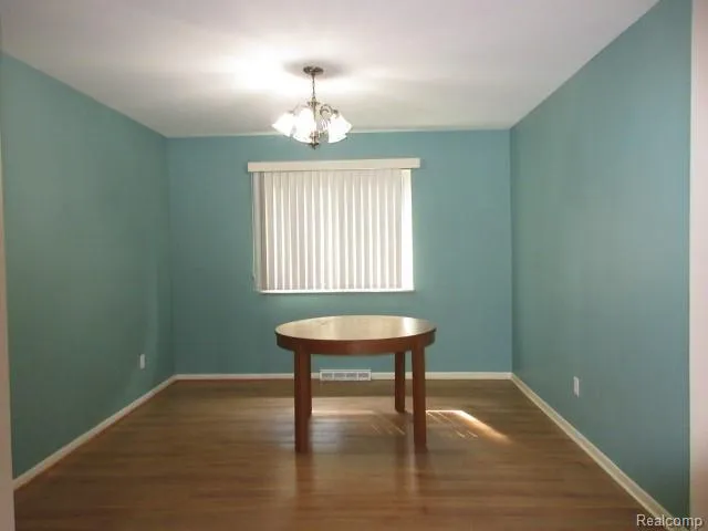 319 Sherman Court Ortonville Village, MI 48462