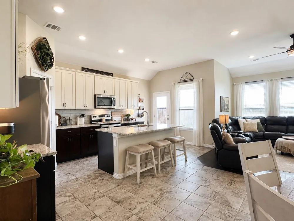 141 Trinity Street Grandview, TX 76050