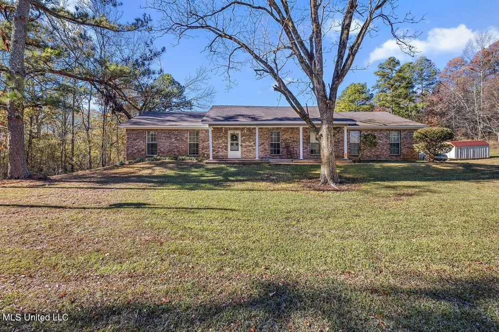 1085 Thomas Drive Raymond, MS 39154