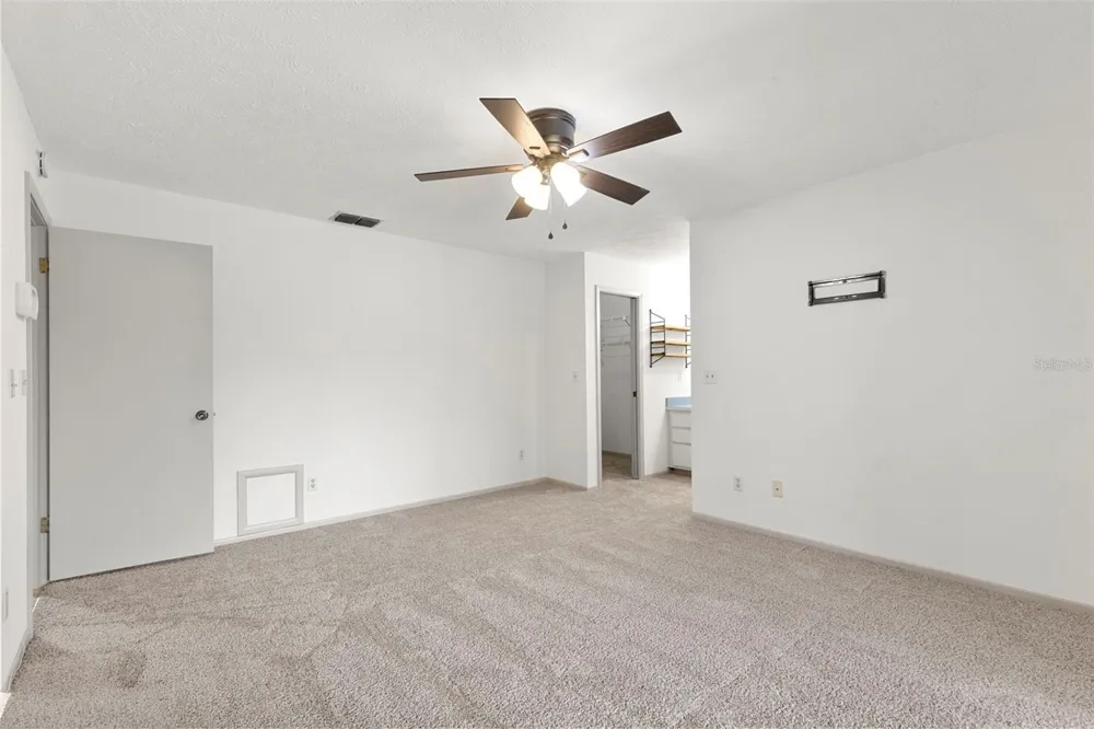 37216 ORANGE BLOSSOM LANE Dade City, FL 33525