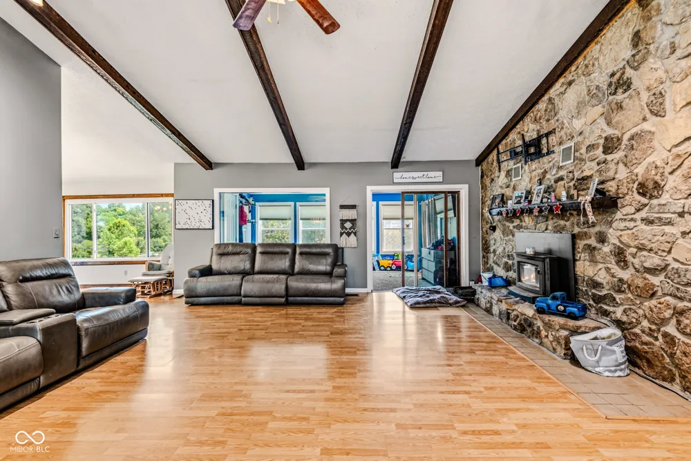 16451 E Lake Shore Drive Hope, IN 47246